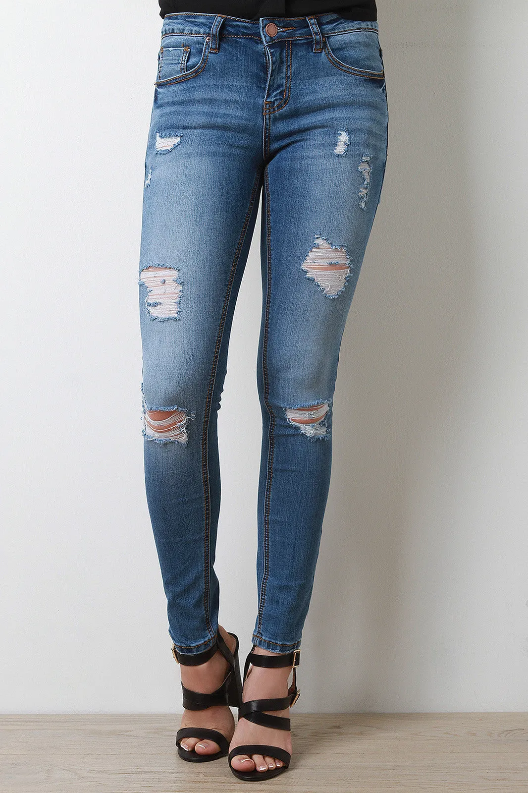 Classic 5-Pocket Distressed Skinny Jeans